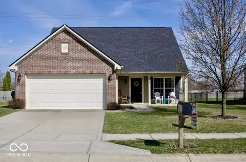 1905 Collingwood Dr, Avon, IN 46123