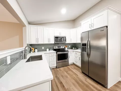 2425 Silver Ct E, Carmel, IN 46033 photo 7