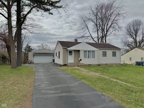 125 Ursal Ln, Greenwood, IN 46143