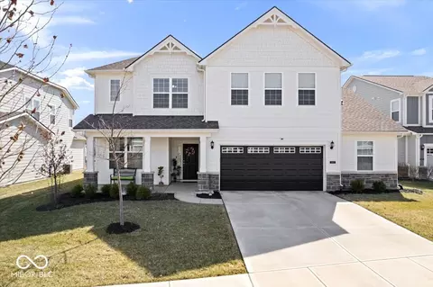 5481 Noble Crossing Pkwy W, Noblesville, IN 46062