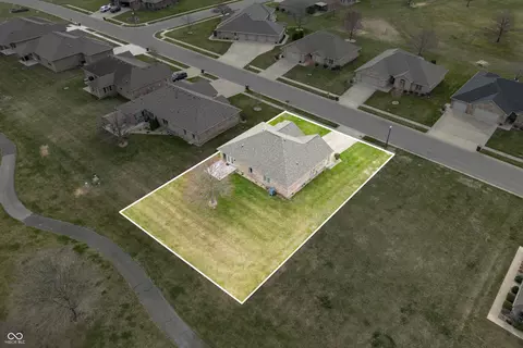 View/Area - 1120 Constitution Dr, Edinburgh, IN 46124 photo 5 of 28