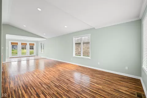 Living - 1120 Constitution Dr, Edinburgh, IN 46124 photo 3 of 9