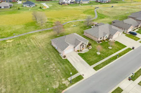 View/Area - 1120 Constitution Dr, Edinburgh, IN 46124 photo 4 of 28