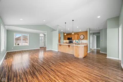 Living - 1120 Constitution Dr, Edinburgh, IN 46124 photo 8 of 9