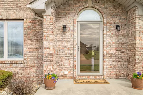 Entry Way - 1120 Constitution Dr, Edinburgh, IN 46124 photo 1 of 6
