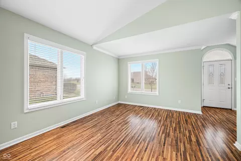 Living - 1120 Constitution Dr, Edinburgh, IN 46124 photo 4 of 9