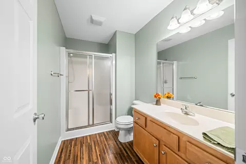 Bath - 1120 Constitution Dr, Edinburgh, IN 46124 photo 5 of 6