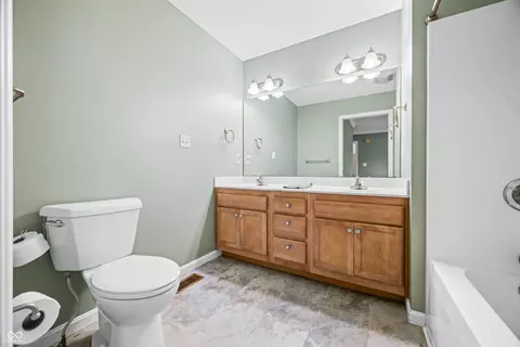 Bath - 1120 Constitution Dr, Edinburgh, IN 46124 photo 1 of 6