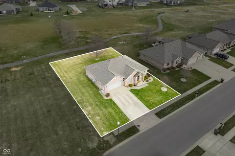 View/Area - 1120 Constitution Dr, Edinburgh, IN 46124 photo 3 of 28