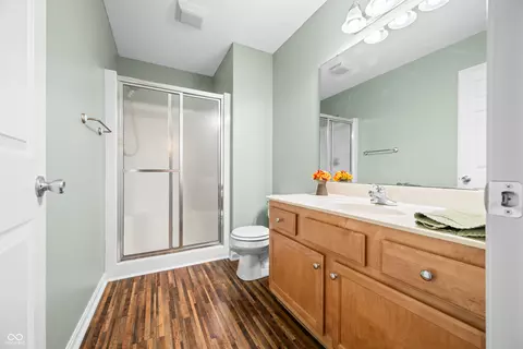 Bath - 1120 Constitution Dr, Edinburgh, IN 46124 photo 4 of 6
