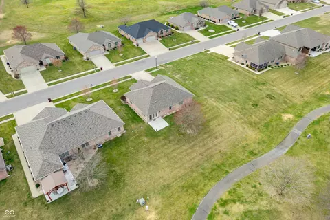 View/Area - 1120 Constitution Dr, Edinburgh, IN 46124 photo 8 of 28
