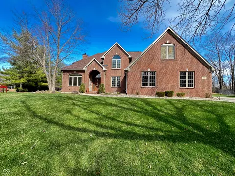 3610 Eagle Emblem Ct, Greenwood, IN 46143
