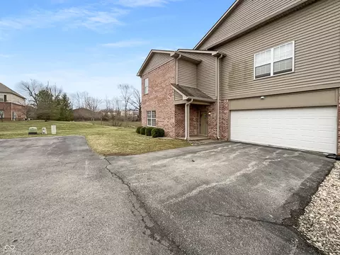 4283 Washington Blvd, Plainfield, IN 46168