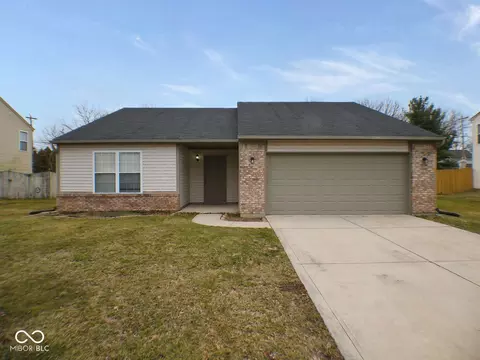 788 Tulip Ln, Greenwood, IN 46143