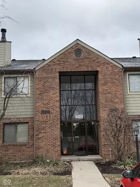 4480 Village Ln #2, Indianapolis, IN 46254