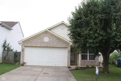 5437 Powder River Ct, Indianapolis, IN 46221