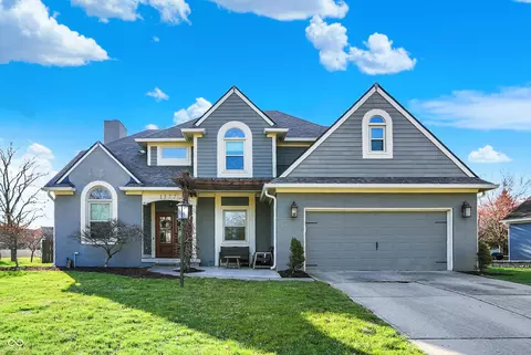 1377 Edinburgh Dr, Carmel, IN 46033