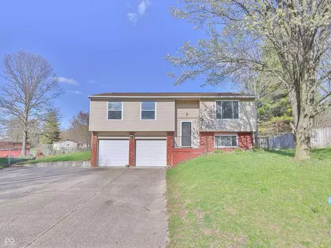 7733 Opelika Ct, Indianapolis, IN 46217