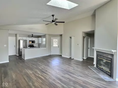 2620 E 56th St, Indianapolis, IN 46220 photo 9