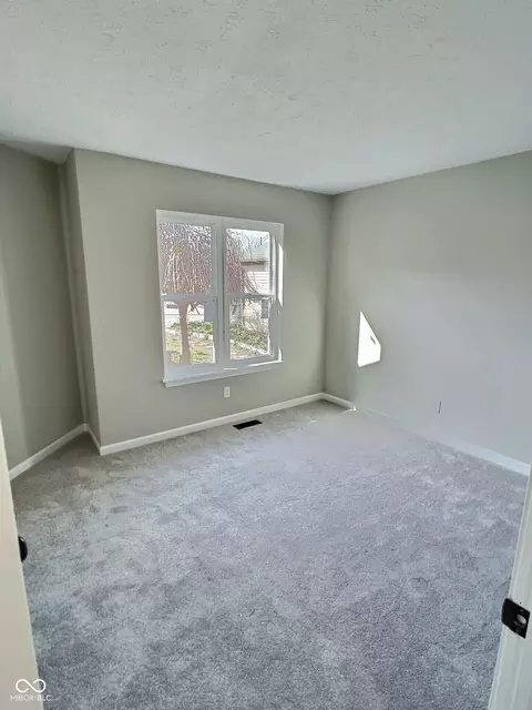 2620 E 56th St, Indianapolis, IN 46220 photo 10