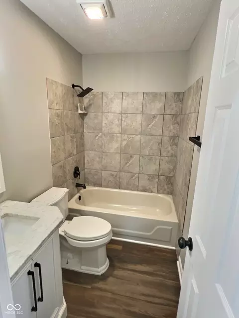 2620 E 56th St, Indianapolis, IN 46220 photo 11