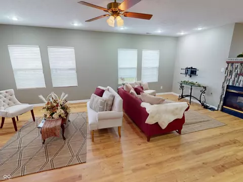 5180 Dunewood Way #57, Avon, IN 46123