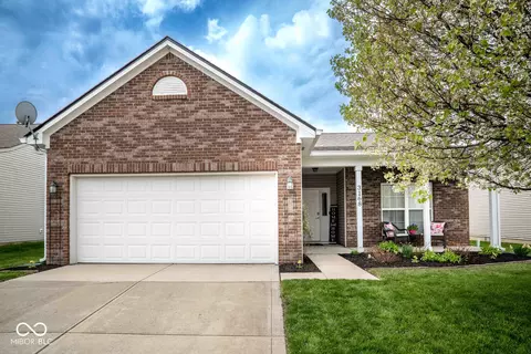 3168 Lodgepole Dr, Whiteland, IN 46184