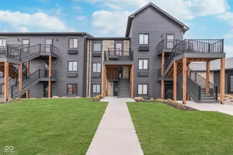 102 Clarendon Dr #514, Noblesville, IN 46062
