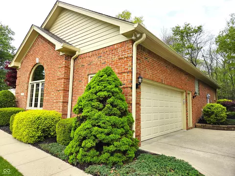 7732 Ashtree Dr, Indianapolis, IN 46259 photo 4
