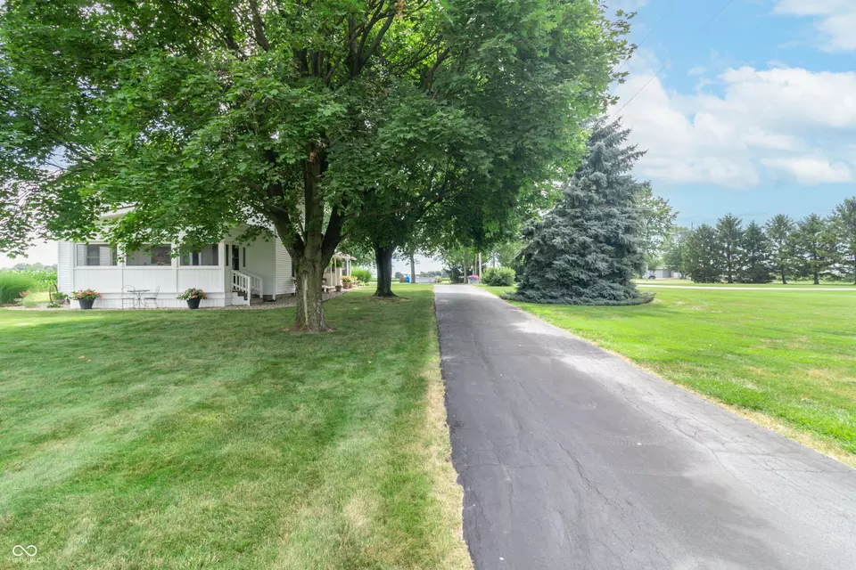 Exterior - 6045 N 300 W, Greenfield, IN 46140 photo 14 of 38