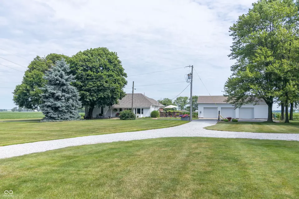 Exterior - 6045 N 300 W, Greenfield, IN 46140 photo 15 of 38