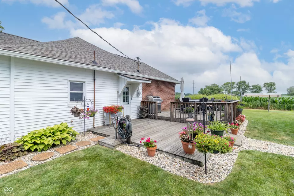 Exterior - 6045 N 300 W, Greenfield, IN 46140 photo 17 of 38