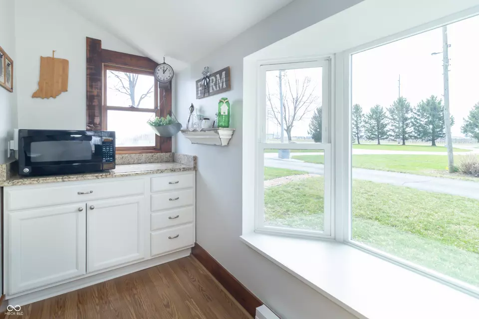 Kitchen - 6045 N 300 W, Greenfield, IN 46140 photo 6 of 10