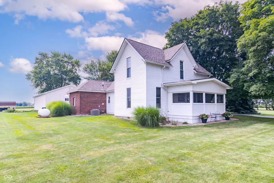 Exterior - 6045 N 300 W, Greenfield, IN 46140 photo 3 of 38