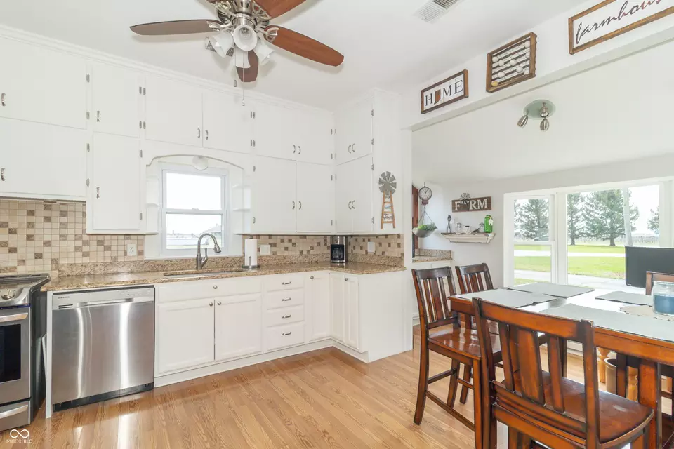 Kitchen - 6045 N 300 W, Greenfield, IN 46140 photo 3 of 10