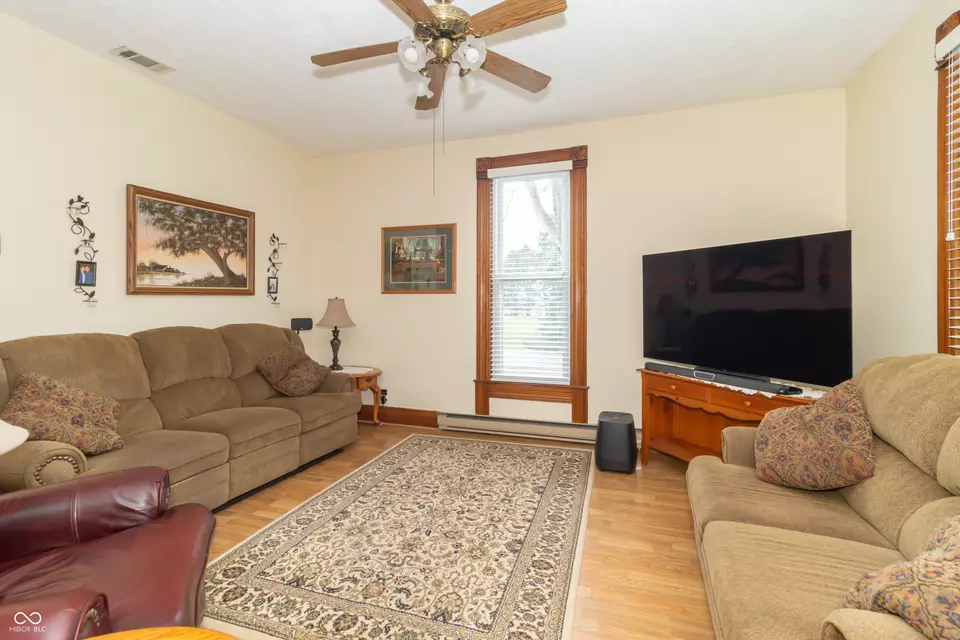 Living - 6045 N 300 W, Greenfield, IN 46140 photo 3 of 6