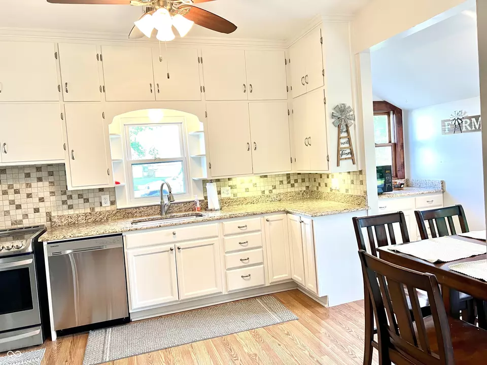 Kitchen - 6045 N 300 W, Greenfield, IN 46140 photo 9 of 10
