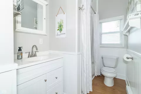 Bath - 6045 N 300 W, Greenfield, IN 46140 photo 1 of 3