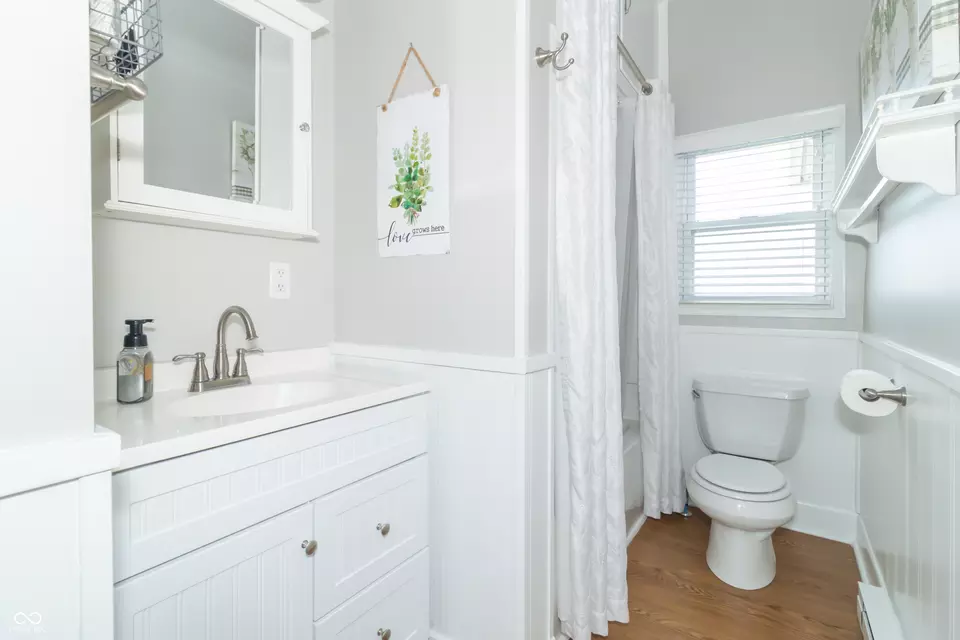 Bath - 6045 N 300 W, Greenfield, IN 46140 photo 1 of 3