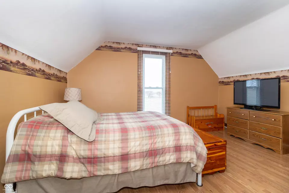 Bedroom - 6045 N 300 W, Greenfield, IN 46140 photo 9 of 16