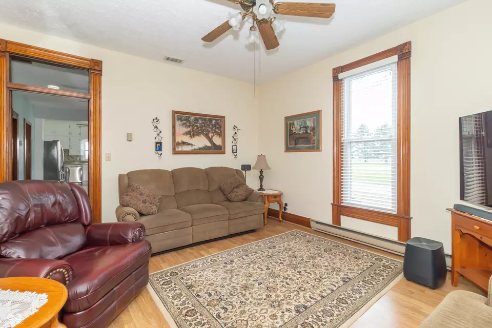 Living - 6045 N 300 W, Greenfield, IN 46140 photo 2 of 6