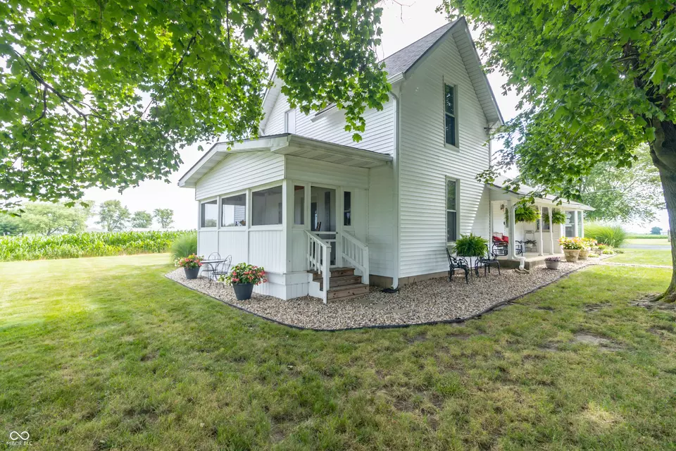 Exterior - 6045 N 300 W, Greenfield, IN 46140 photo 2 of 38