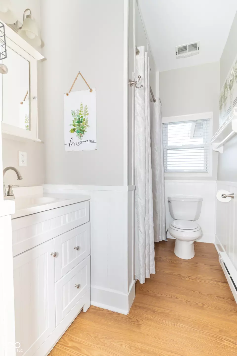 Bath - 6045 N 300 W, Greenfield, IN 46140 photo 3 of 3