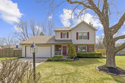 12161 Pebblebrooke Ct, Indianapolis, IN 46236