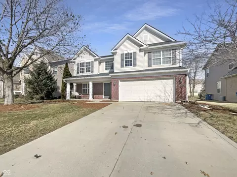 14466 Chapelwood Ln, Fishers, IN 46037
