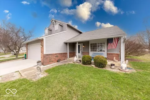 628 Southridge Ct, Westfield, IN 46074