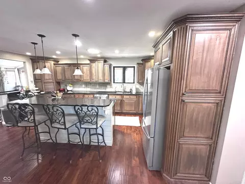 Kitchen - 1733 Beech Cir, Plainfield, IN 46168 photo 2 of 7