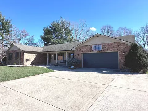 Exterior - 1733 Beech Cir, Plainfield, IN 46168 photo 2 of 11
