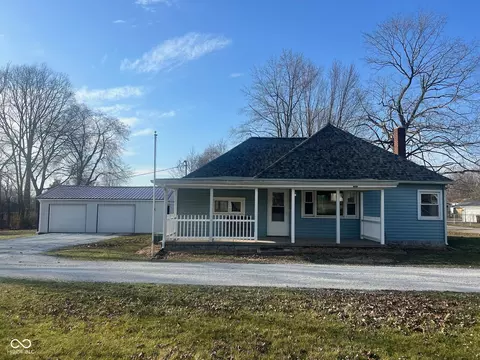11037 N Burton Pl, Clinton, IN 47842