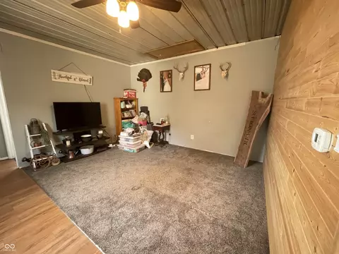 1136 High St, Hope, IN 47246 photo 4